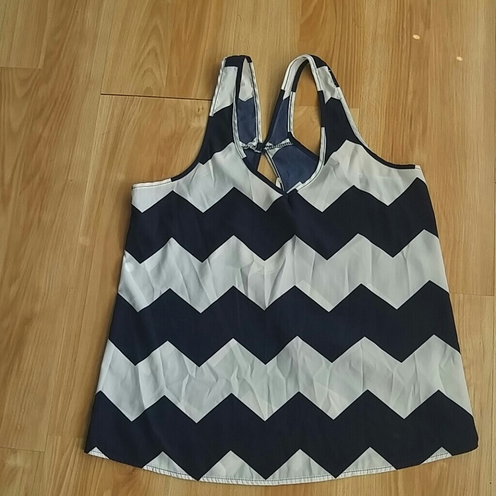 Chevron print top